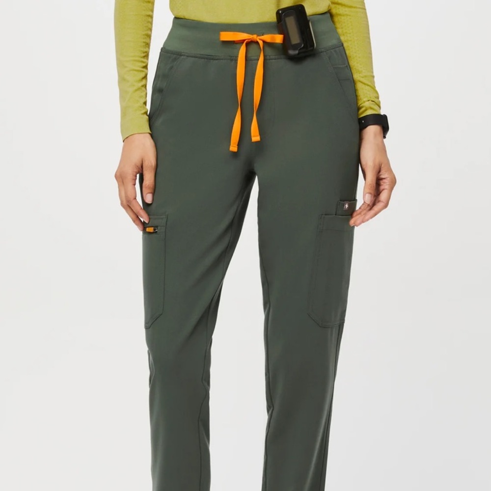 FIGS High Waisted Yola Skinny Scrub Pants
